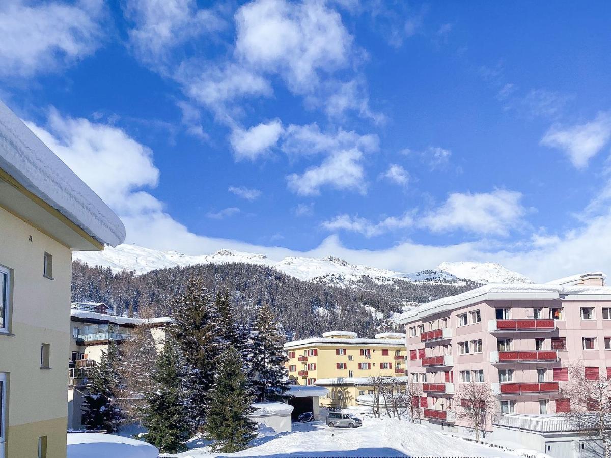 Zentrale Wohnung In St. Moritz Mit Grossem Balkon エクステリア 写真